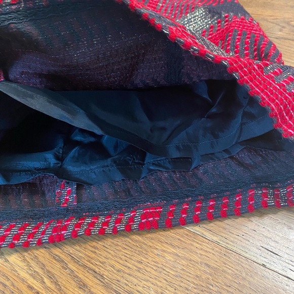 J.McLaughlin Elm Skirt Red Black Gold Plaid Jacquard Size 8 NWT - Picture 3 of 9